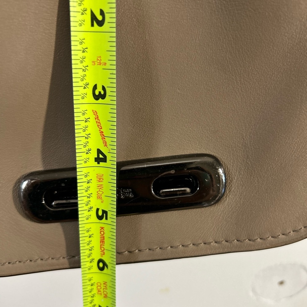 Coach Tan and Black Crossbody Bag - Picture 4 of 8